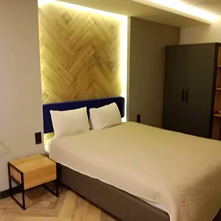 מלון דירות Meyde Boutique 4*